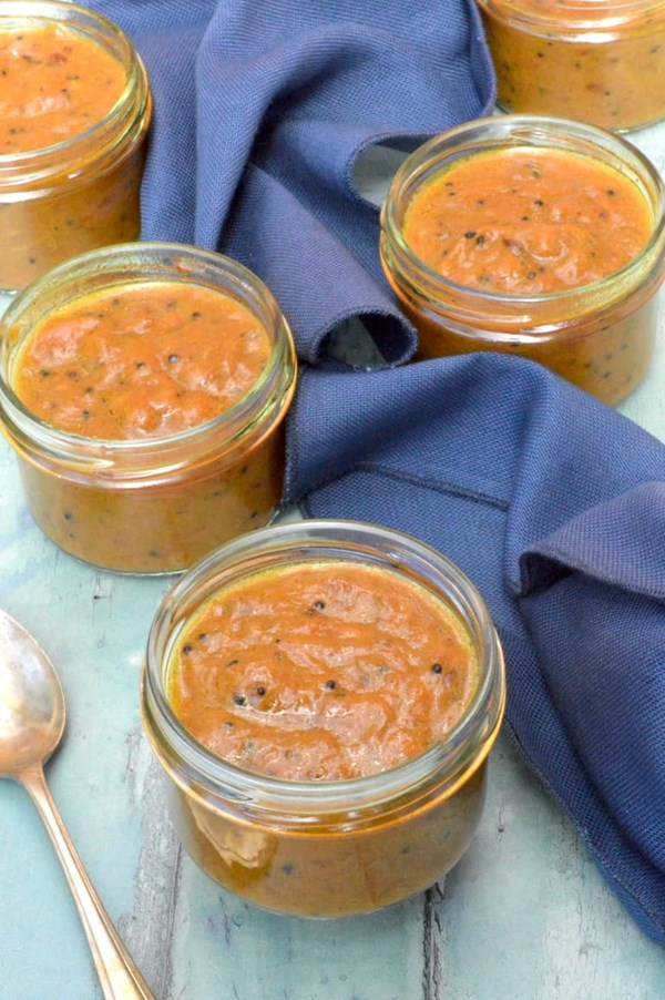 Rhubarb pickle: Indian style 