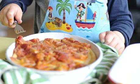 Rhubarb queen of puddings
