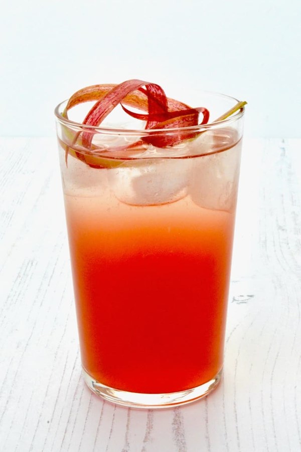Rhubarb refresher
