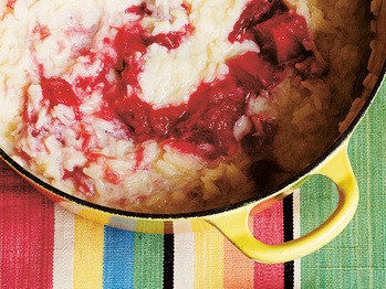 Rhubarb rice pudding