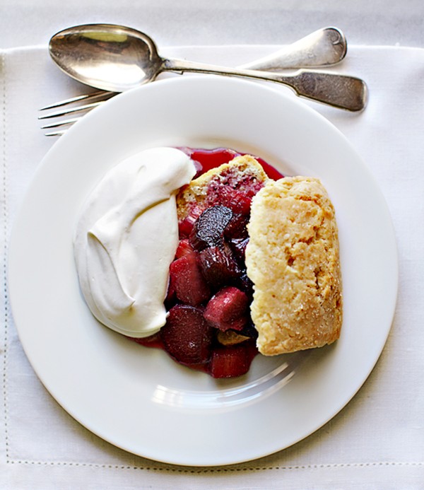 Rhubarb shortcakes
