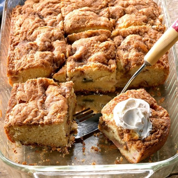 Rhubarb sour cream coffee cake