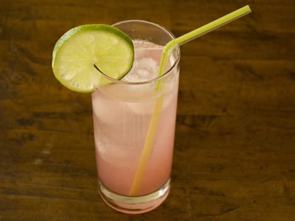 Rhubarb sparkler