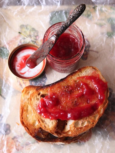 Rhubarb–strawberry jam 