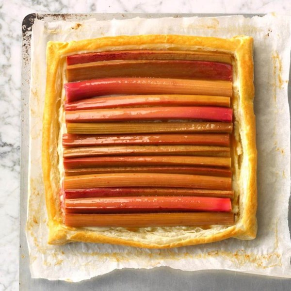 Rhubarb tart