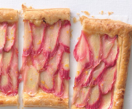 Rhubarb tart with orange glaze