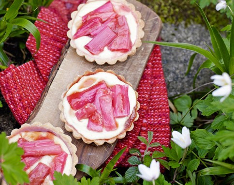 Rhubarb tartlets