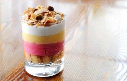 Rhubarb trifle