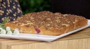 Rhubarb yogurt coffee cake