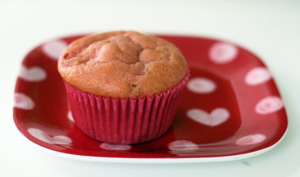 Rhubarb yogurt muffins