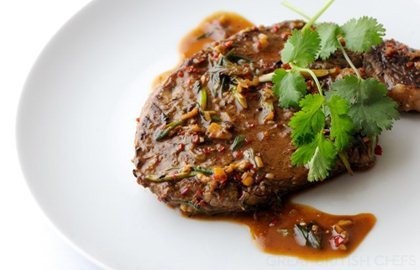 Rib-eye of beef with soy and spice