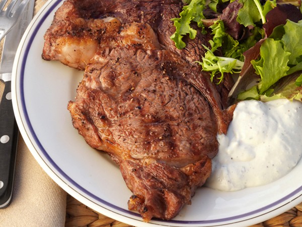 Rib-eye steaks with Stilton sauce