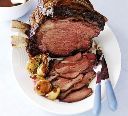 Rib of beef with red wine gravy