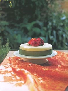 Ribbon roses [cake]