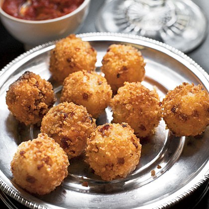Rice and ham croquettes with tomato sauce