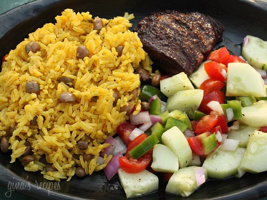 Rice and pigeon peas (Arroz con gandules)