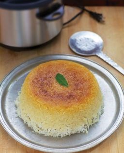 Rice-cooker plain rice (Kateh ba polow paz)