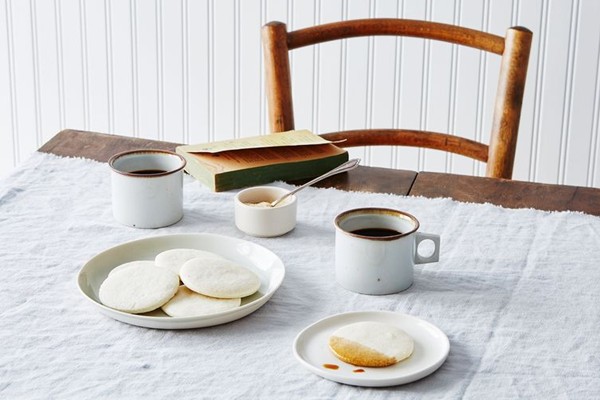 Rice cookies with cardamom and rose water