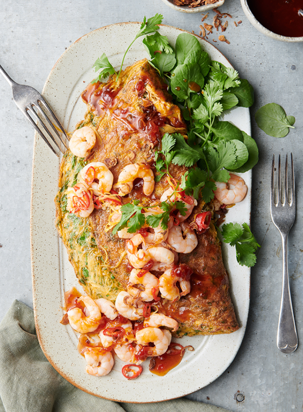 Rice noodle and coriander omelette with chilli prawns