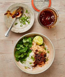 Rice noodles with lime and crab chilli oil