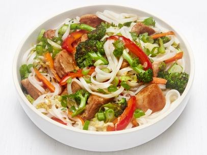 Rice noodles with pork and ginger vegetables