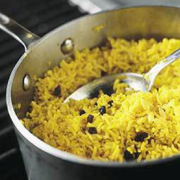Rice pilaf with currants and pine nuts