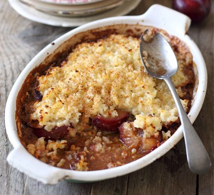 Rice pudding and spiced plum bake