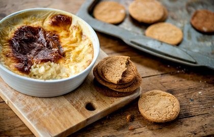 Rice pudding with ginger snap dunkers