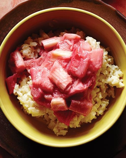 Rice pudding with rhubarb