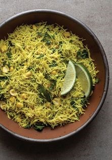 Rice vermicelli and corn upma