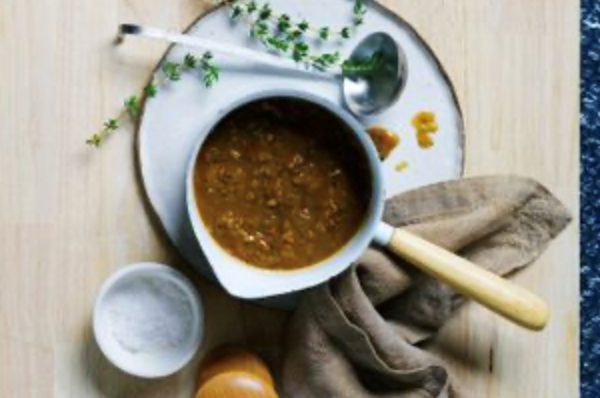 Rich brown onion and mushroom gravy