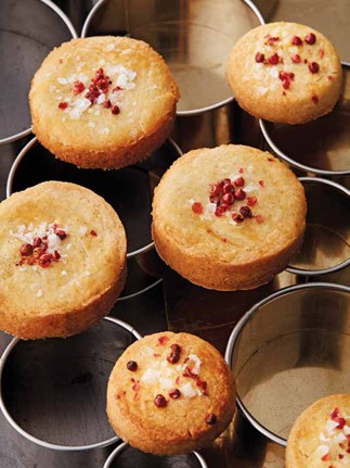 Rich butter cookies with pink peppercorns and sea salt