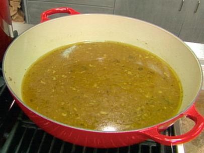 Rich chicken stock