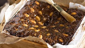 Rich Christmas cake [Lauraine Jacobs]