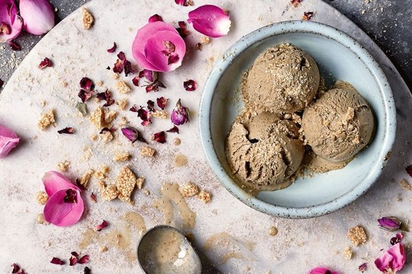 Rich coffee ice cream with rose & sesame ripple