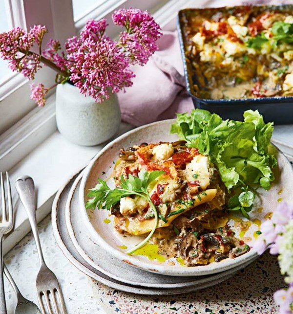 Rich mushroom lasagne