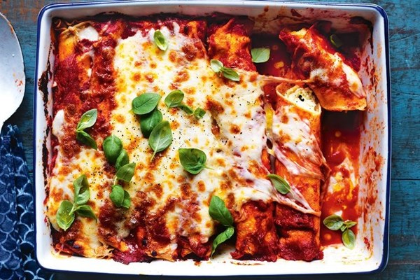 Ricotta & basil crepe manicotti