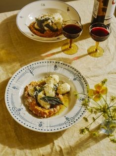 Ricotta & nutmeg dumplings with whipped squash & crispy sage