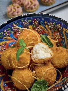 Ricotta and lemon croquettes (Crochette di ricotta e limone)