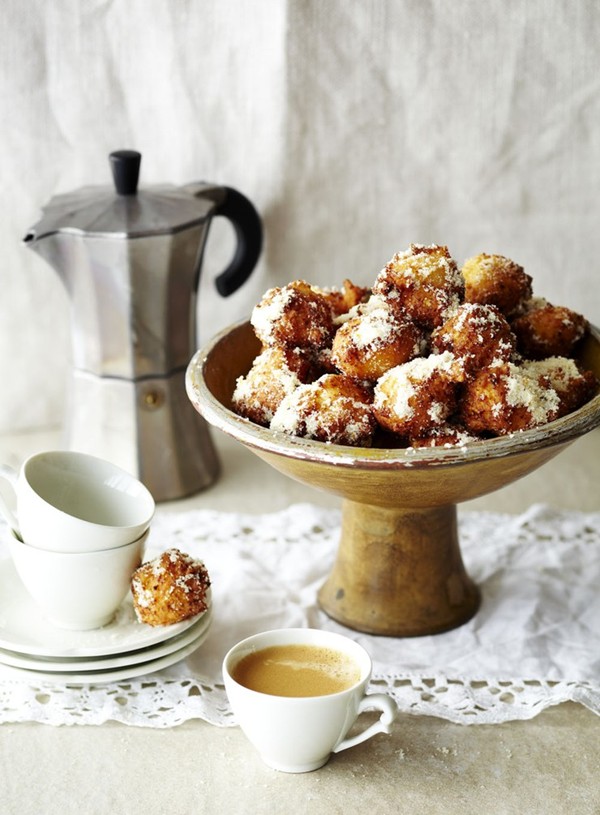 Ricotta and orange bombolini