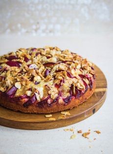 Ricotta and plum cake