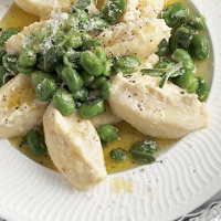 Ricotta dumplings with broad beans and sage
