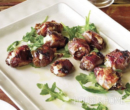 Ricotta-filled dates wrapped in prosciutto (Datteri)