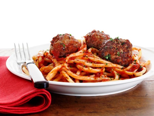 Ricotta-filled meatballs with fennel and chili
