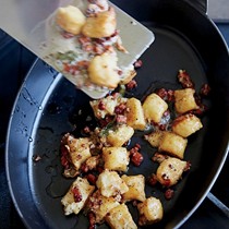 Ricotta gnocchi gratin
