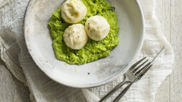 Ricotta gnudi with buttery peas