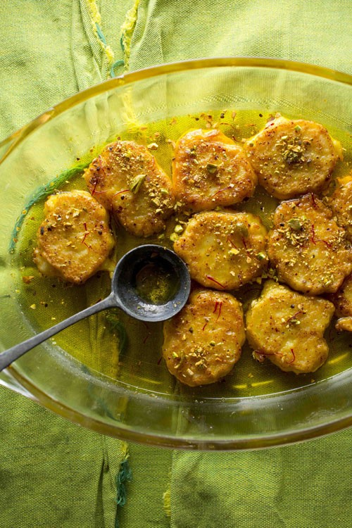 Ricotta pancakes in cardamom syrup (Malpura)