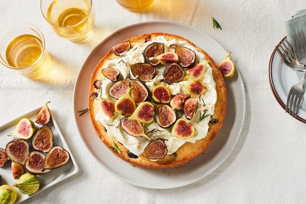 Ricotta-rosemary cake with fresh figs