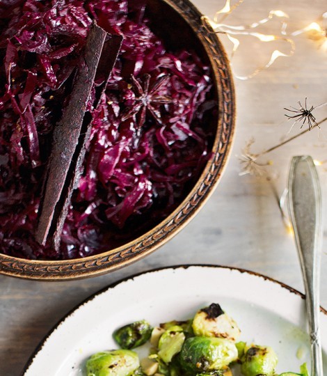Riesling-braised red cabbage