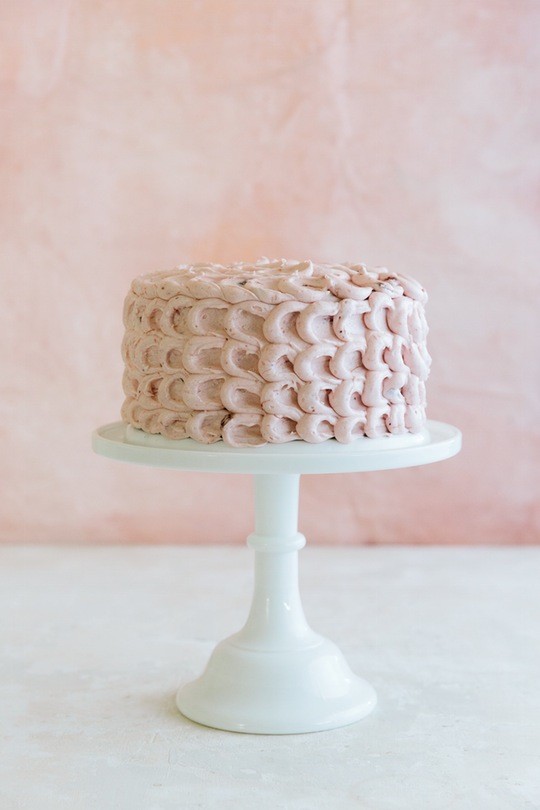 Riesling rhubarb crisp cake